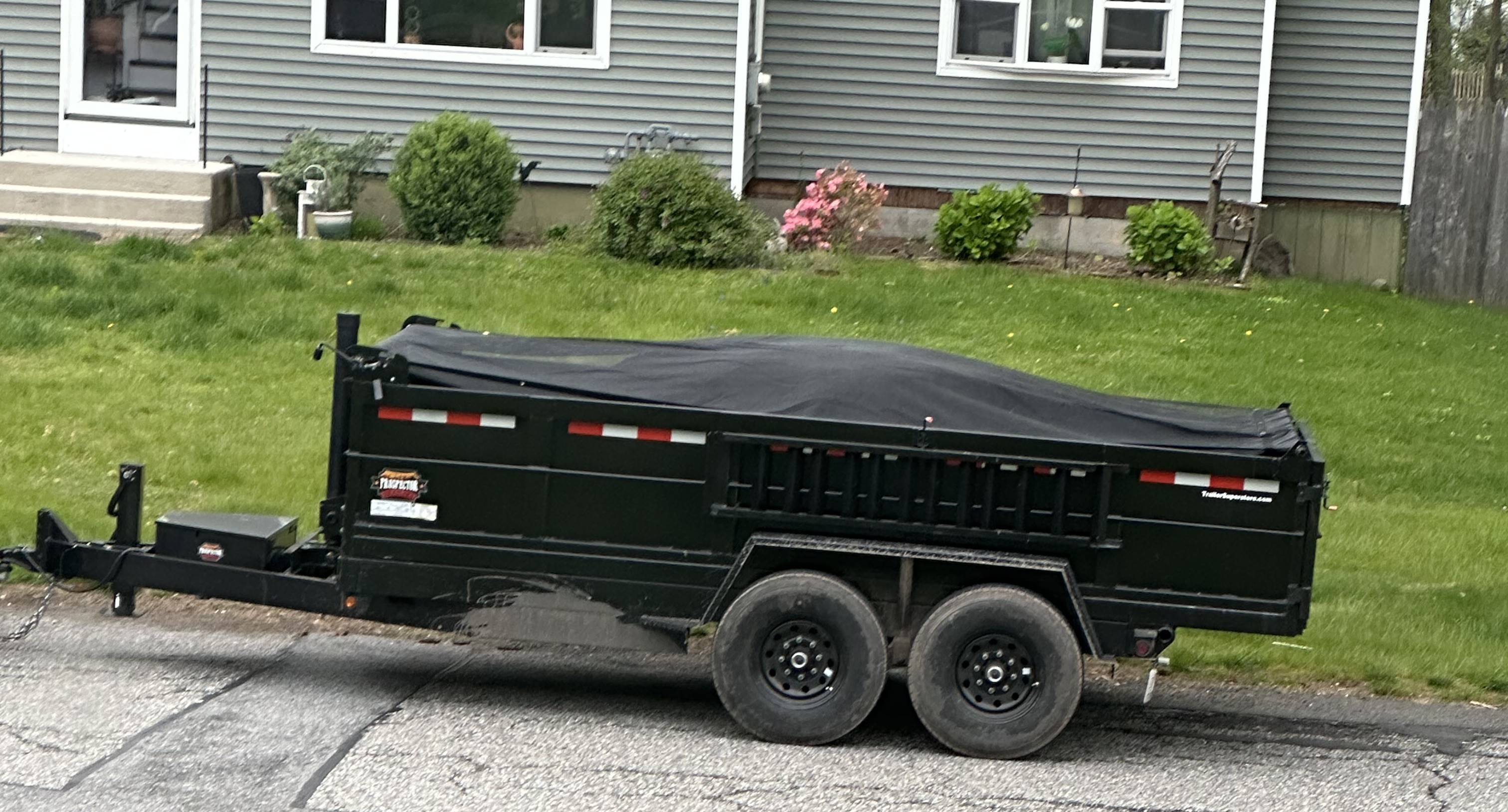 7x14 dump trailer with hydraulic lift for rent in Hampden, MA photo 1 of 2